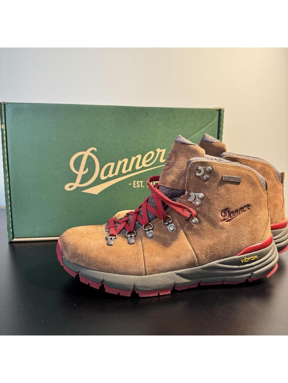 Danner Mountain 600  Boots  Brown/Rhodo Red Women's 9.5 62245 New In Box